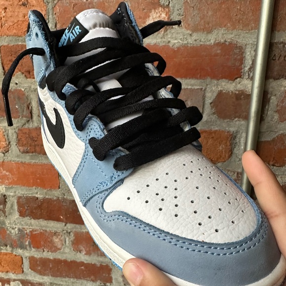 Jordan 1 Retro OG High University Blue - Picture 4 of 16